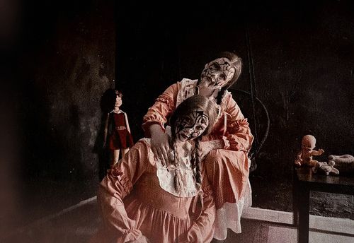 Дом кукол сестер Грей
